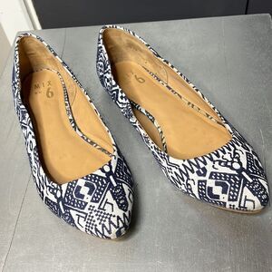 MIX No.6 Vantage Pointed Toe Skimmer Flats Ballet Shoes Folklore Fabric Print